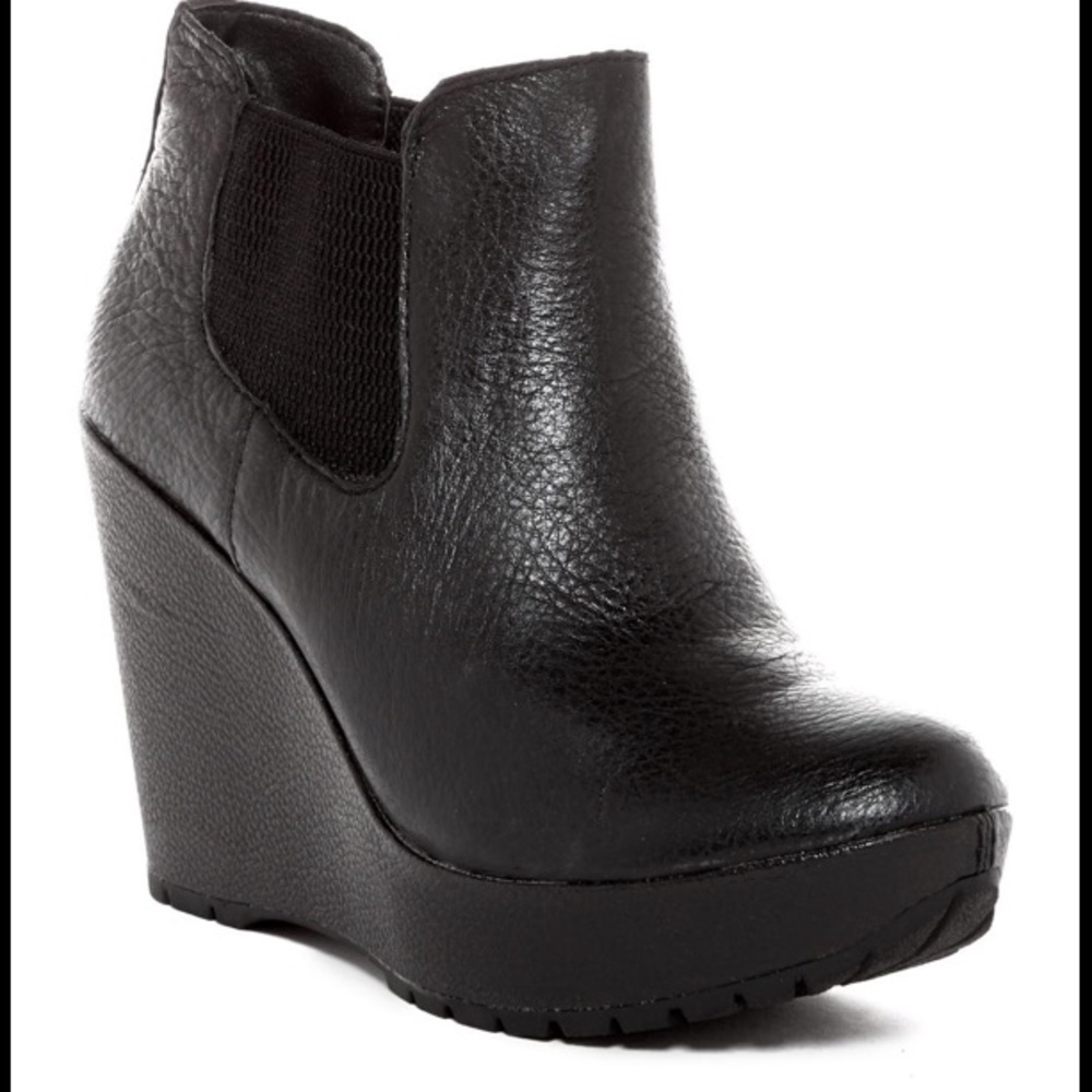 Kork Ease Hyannis